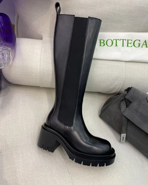 Bottega Veneta Shoe 